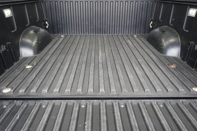 2022 Toyota Tundra 4WD Platinum - 22990315 - 31