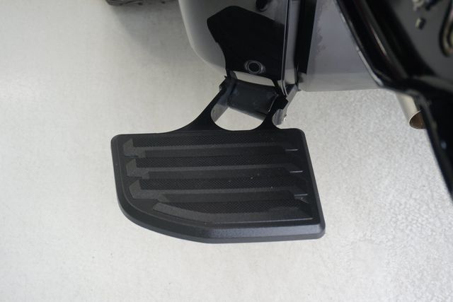 2022 Toyota Tundra 4WD Platinum - 22990315 - 32