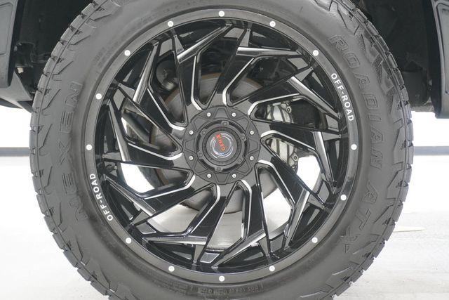 2022 Toyota Tundra 4WD Platinum - 22990315 - 33