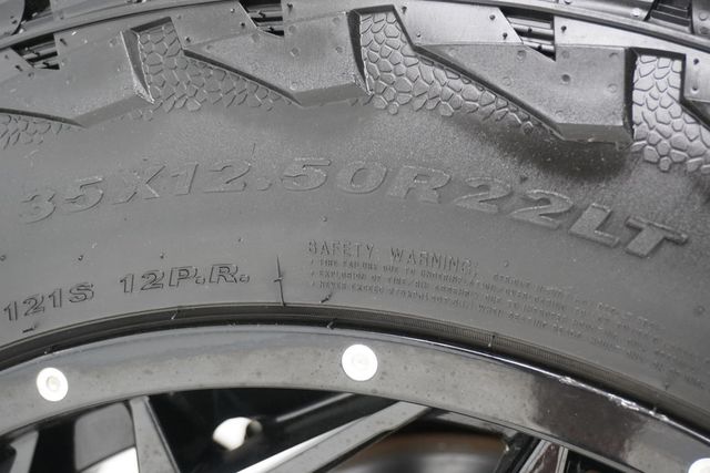 2022 Toyota Tundra 4WD Platinum - 22990315 - 34