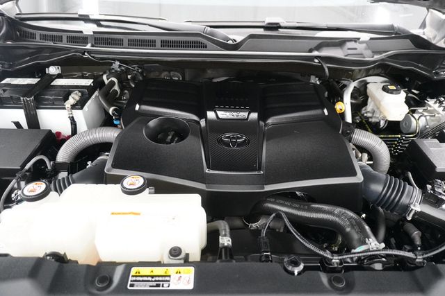 2022 Toyota Tundra 4WD Platinum - 22990315 - 36