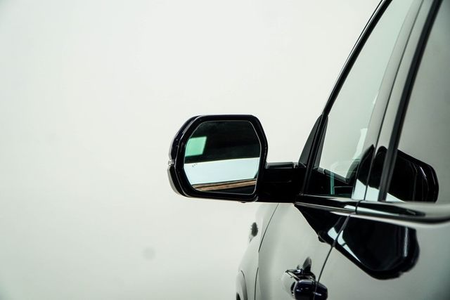 2022 Toyota Tundra 4WD Platinum - 22925378 - 10