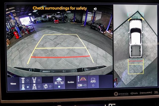 2022 Toyota Tundra 4WD Platinum - 22925378 - 26