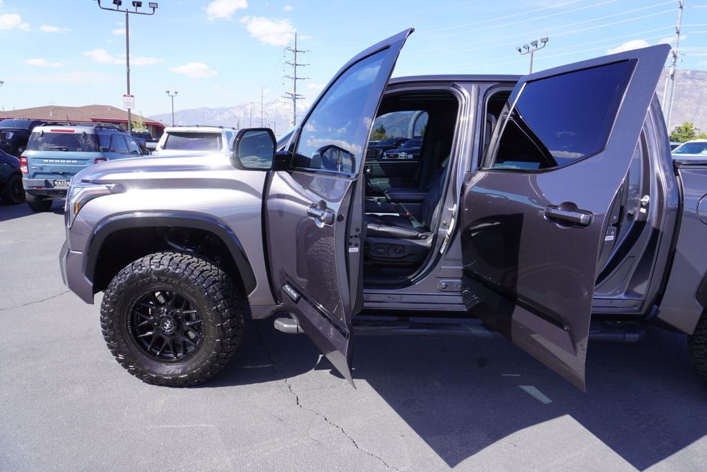 2022 Toyota Tundra 4WD PLATINUM - 23026227 - 20