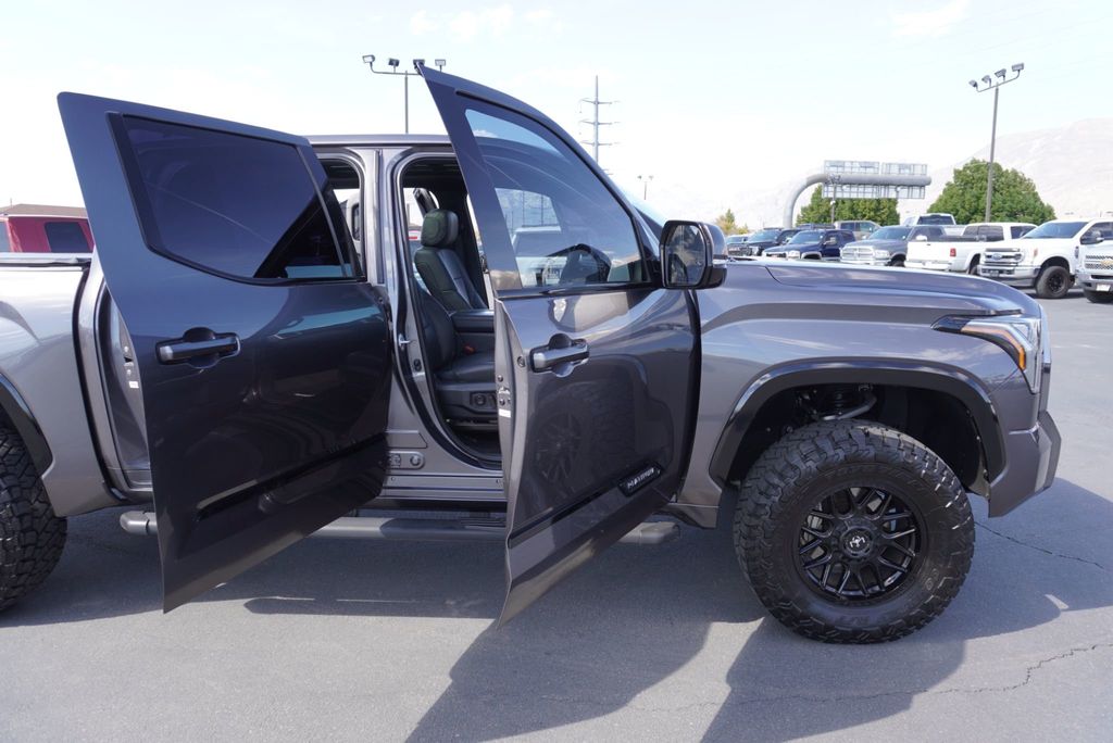 2022 Toyota Tundra 4WD PLATINUM - 23026227 - 23