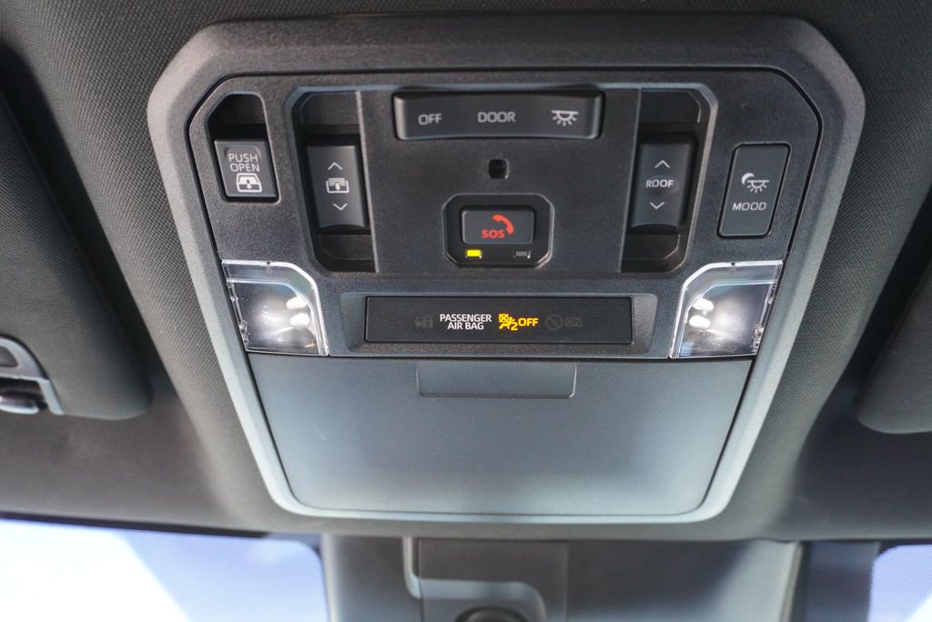 2022 Toyota Tundra 4WD PLATINUM - 23026227 - 38