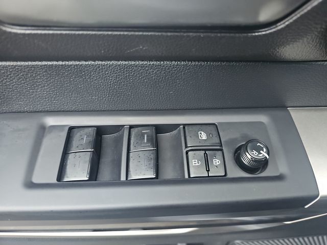 2022 Toyota Tundra 4WD SR5 - 22987307 - 17