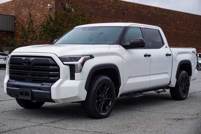 2022 Toyota Tundra SR5 photo 2