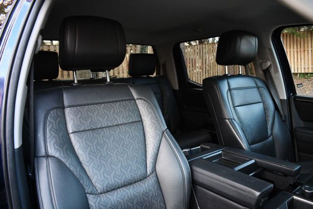 2022 Toyota Tundra 4WD SR5 CrewMax 5.5' Bed - 22953867 - 26