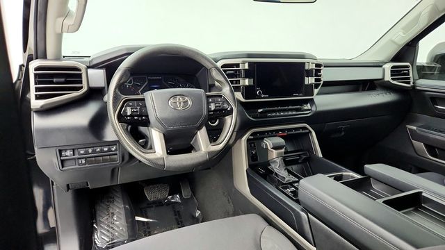 2022 Toyota Tundra 4WD SR5 CrewMax 5.5' Bed 3.5L w/ Convenience Pkg, Dual-Step Nerf Bar - 22941012 - 10