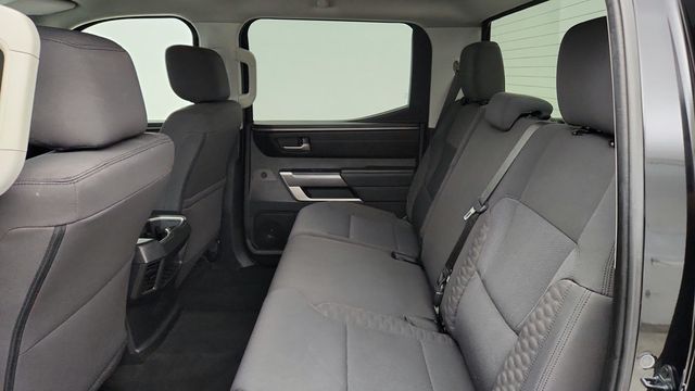 2022 Toyota Tundra 4WD SR5 CrewMax 5.5' Bed 3.5L w/ Convenience Pkg, Dual-Step Nerf Bar - 22941012 - 18