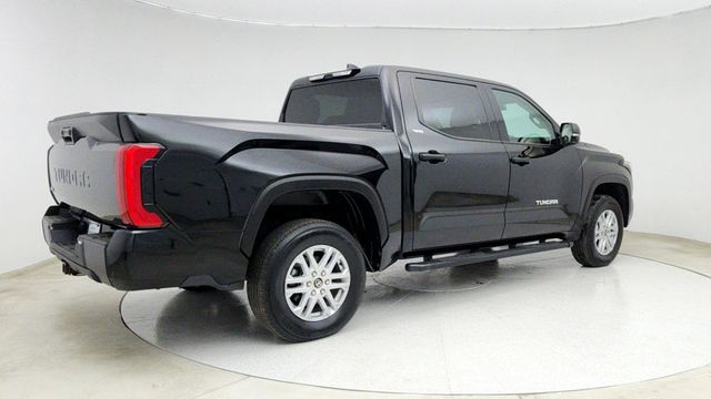 2022 Toyota Tundra 4WD SR5 CrewMax 5.5' Bed 3.5L w/ Convenience Pkg, Dual-Step Nerf Bar - 22941012 - 4