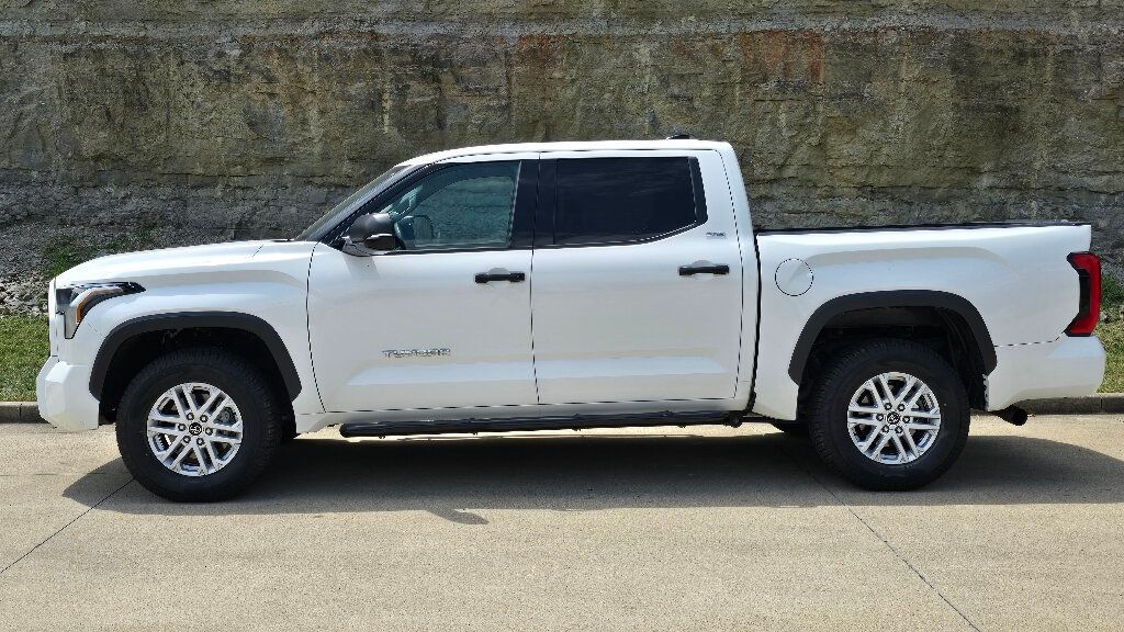 2022 Toyota Tundra 4WD SR5 CrewMax 6.5' Bed 3.5L - 22554685 - 1