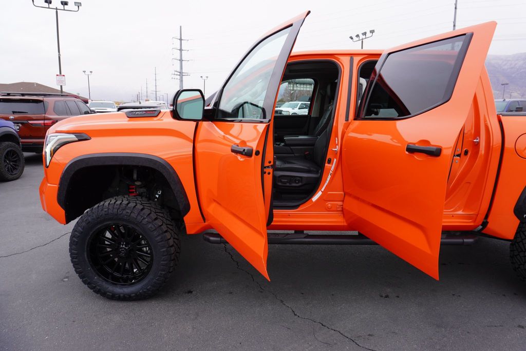 2022 Toyota Tundra 4WD TRD PRO - 22978017 - 22