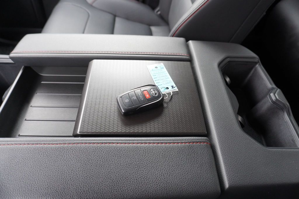 2022 Toyota Tundra 4WD TRD PRO - 22978017 - 45