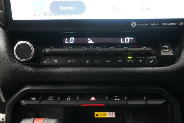 2022 Toyota Tundra 4WD TRD Pro Hybrid - 23036729 - 24