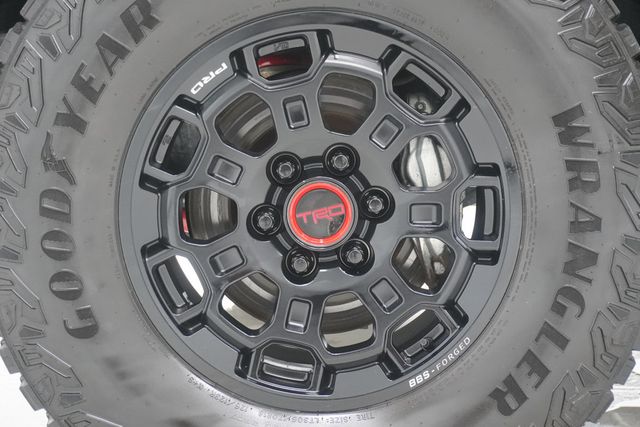 2022 Toyota Tundra 4WD TRD Pro Hybrid - 23036729 - 36