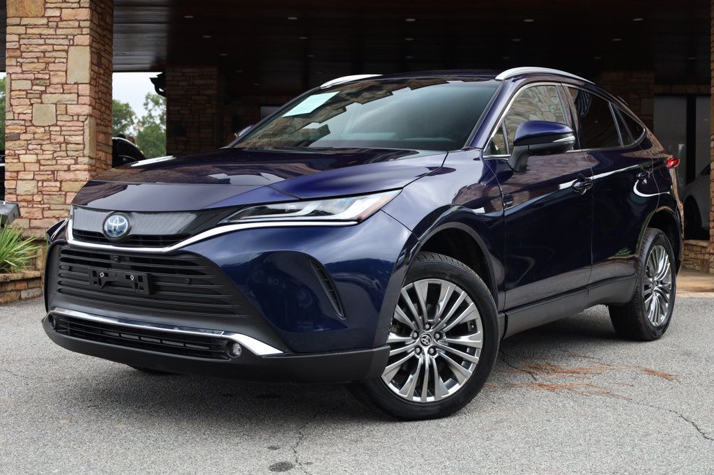 2022 Toyota Venza Limited photo 2