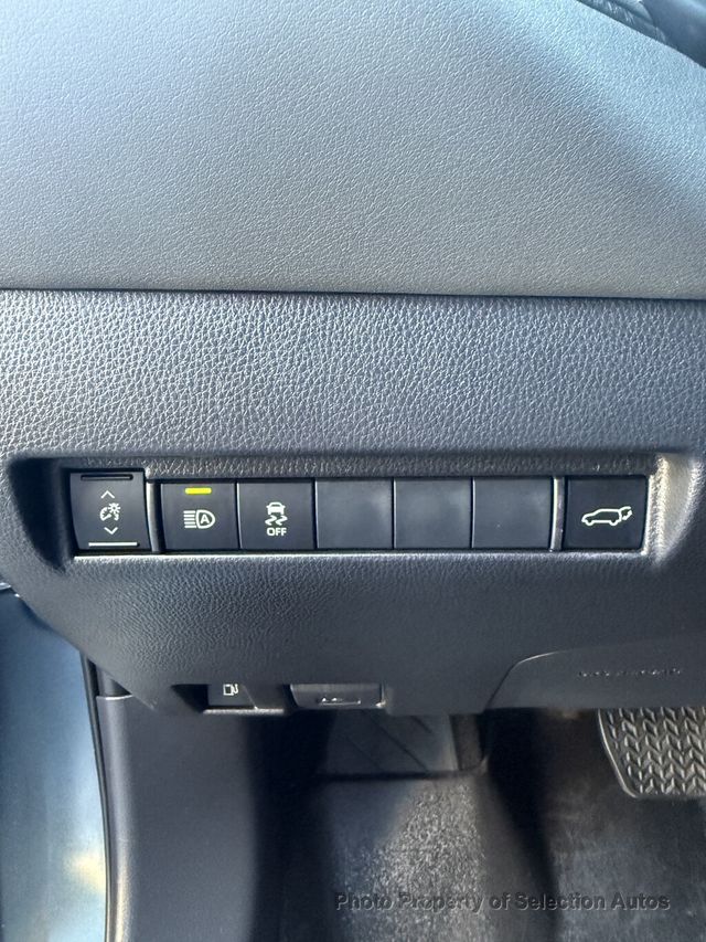 2022 Toyota Venza VENZA HYBRID LE AWD W/ADAPTIVE CRUISE - 23096123 - 34