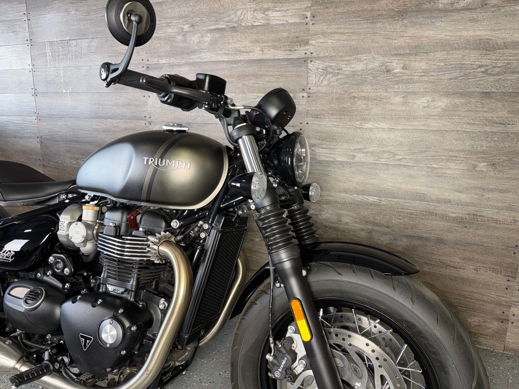 2022 Triumph Bonneville Bobber SUPER CLEAN! - 23059358 - 5