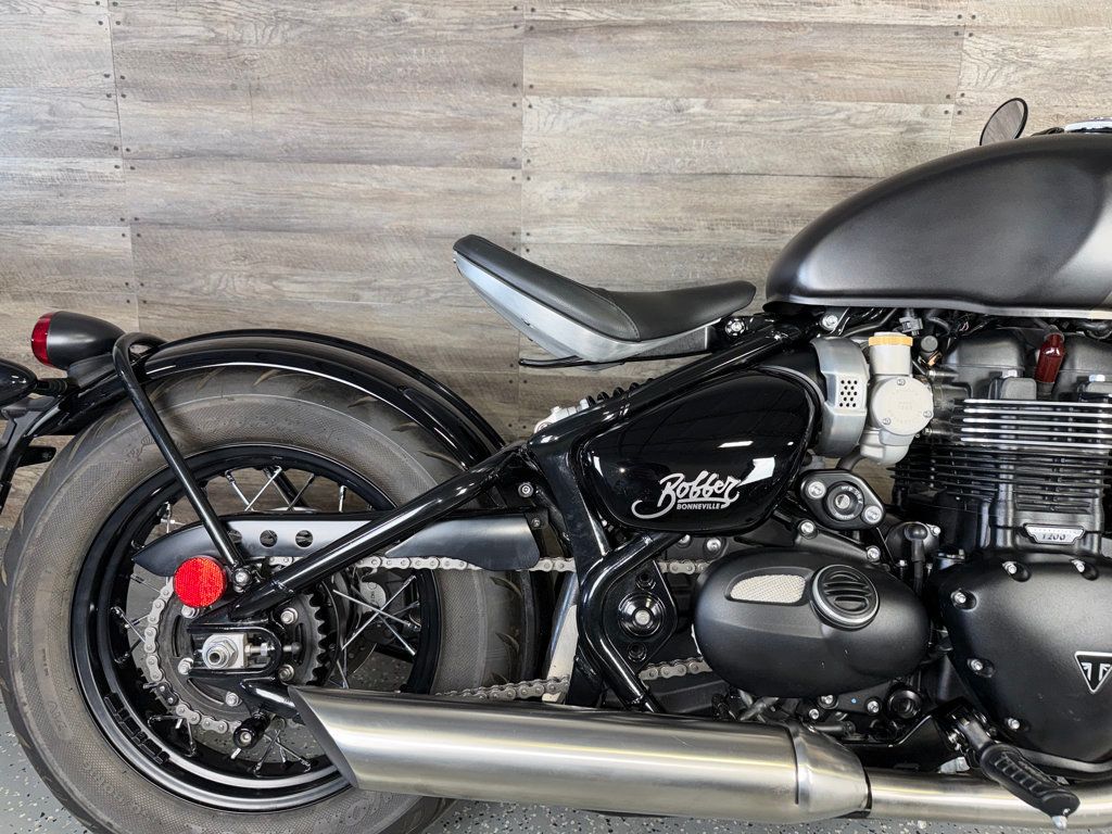 2022 Triumph Bonneville Bobber SUPER CLEAN! - 23059358 - 6
