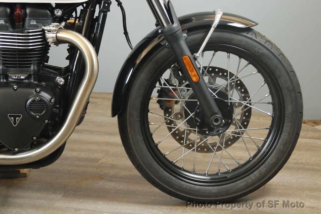 2022 Triumph Bonneville T100 Two-Tone Only 1842 Miles - 22948844 - 13