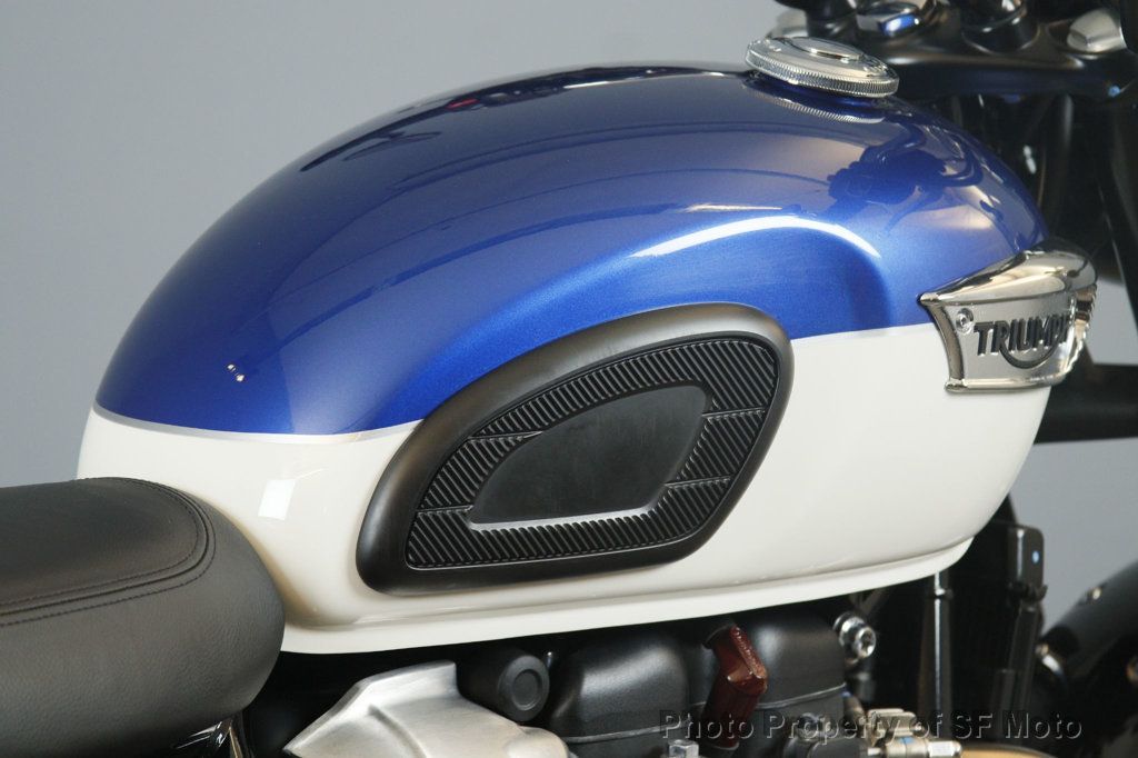 2022 Triumph Bonneville T100 Two-Tone Only 1842 Miles - 22948844 - 36