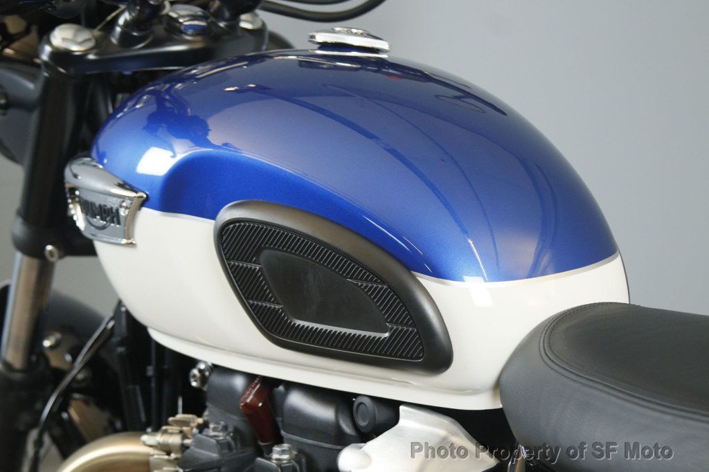 2022 Triumph Bonneville T100 Two-Tone Only 1842 Miles - 22948844 - 37