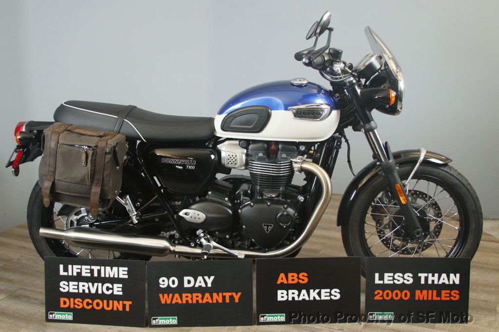 2022 Triumph Bonneville T100 Two-Tone Only 1842 Miles - 22948844 - 4