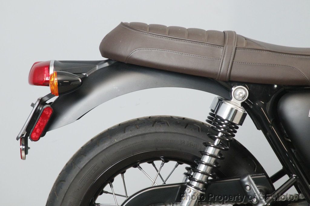 2022 Triumph Bonneville T120 Two Tone One Owner, 4782 Mi - 22982471 - 10