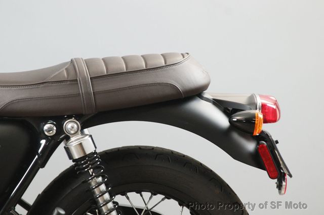 2022 Triumph Bonneville T120 Two Tone One Owner, 4782 Mi - 22982471 - 11