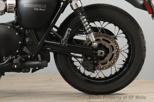 2022 Triumph Bonneville T120 Two Tone One Owner, 4782 Mi - 22982471 - 17