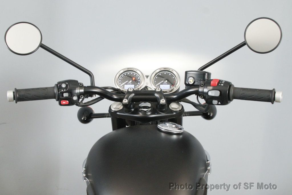 2022 Triumph Bonneville T120 Two Tone One Owner, 4782 Mi - 22982471 - 28