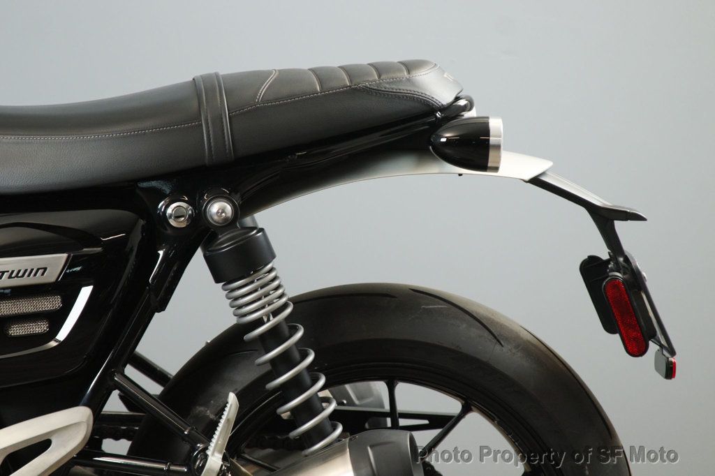 2022 Triumph Speed Twin One Owner, 4942 Mi - 22982487 - 11