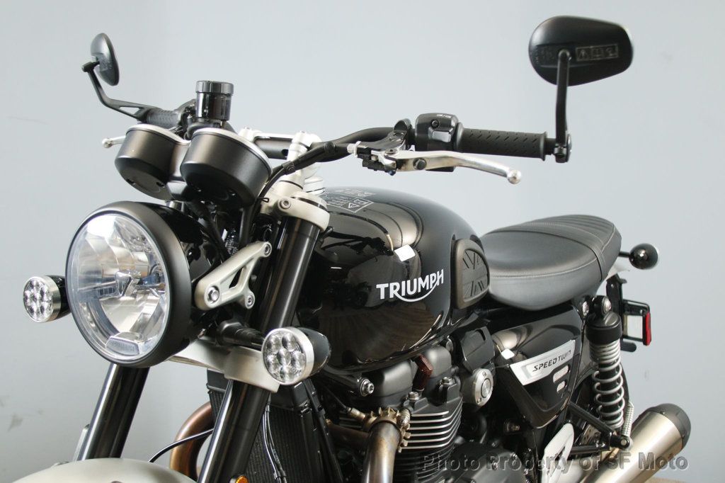 2022 Triumph Speed Twin One Owner, 4942 Mi - 22982487 - 1