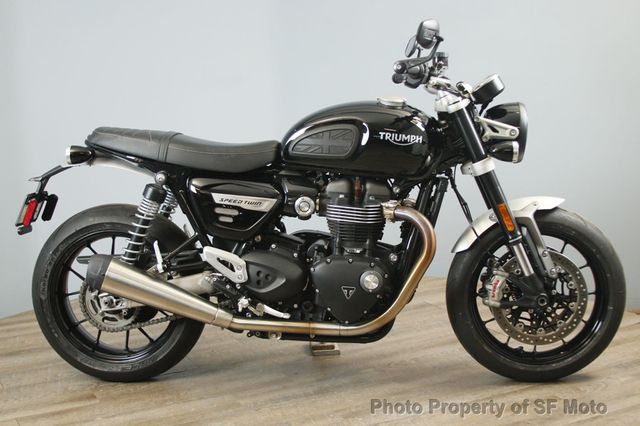 2022 Triumph Speed Twin One Owner, 4942 Mi - 22982487 - 2