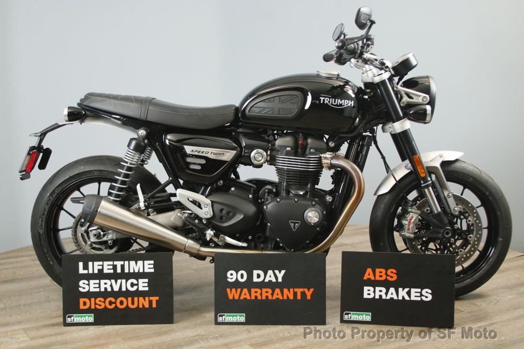 2022 Triumph Speed Twin One Owner, 4942 Mi - 22982487 - 4