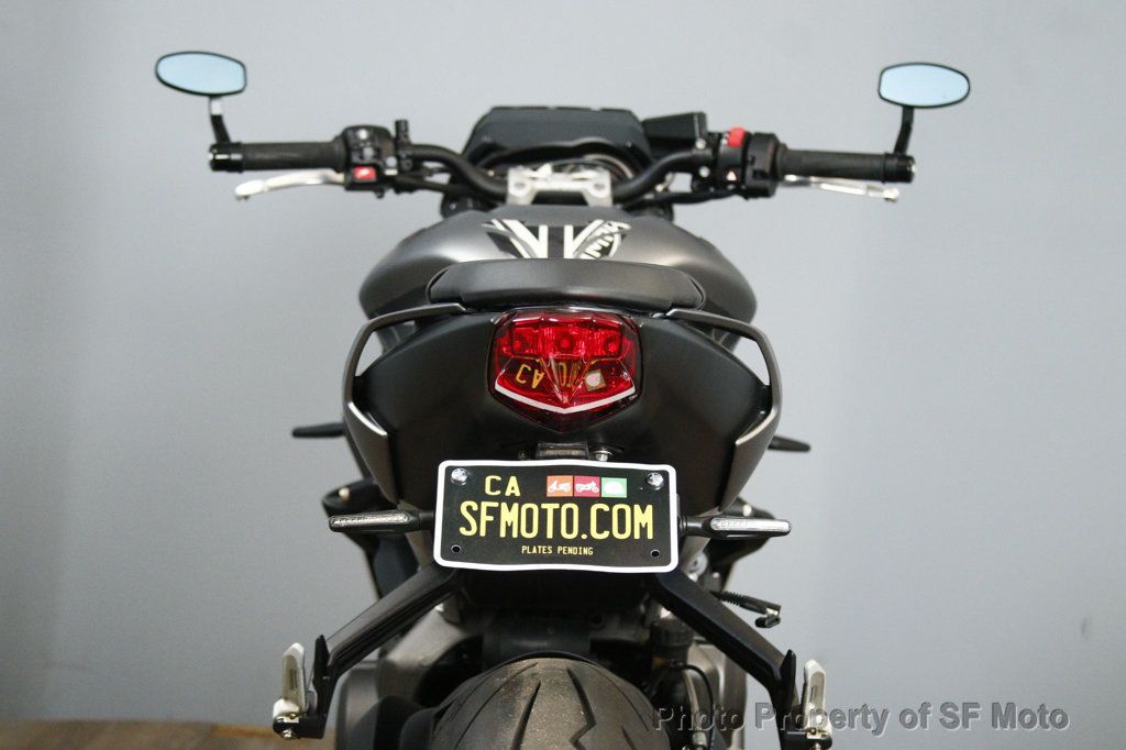 2022 Triumph Street Triple R STD/Low Includes Warranty - 23054417 - 25