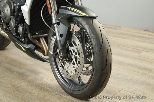 2022 Triumph Street Triple RS 1 Owner, 318 Miles - 23006927 - 19