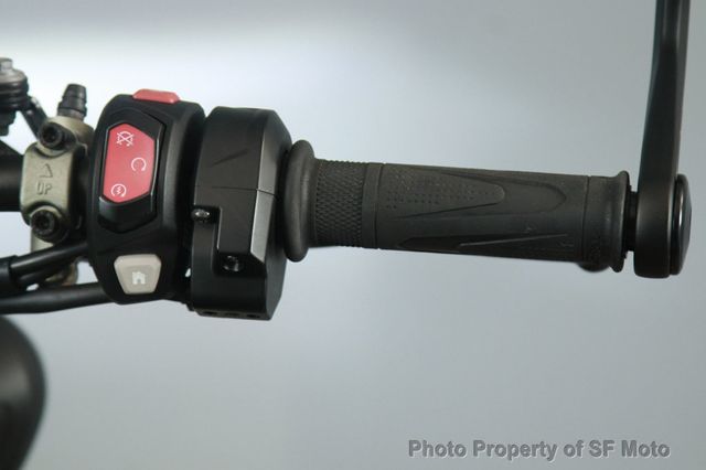 2022 Triumph Street Triple RS 1 Owner, 318 Miles - 23006927 - 31