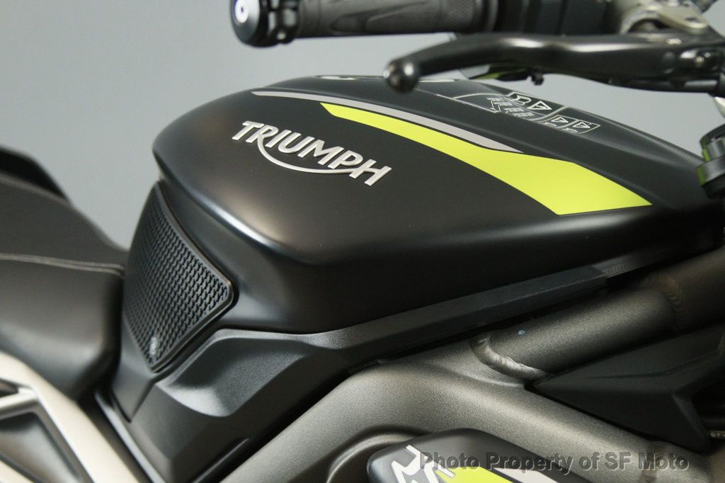 2022 Triumph Street Triple RS 1 Owner, 318 Miles - 23006927 - 32
