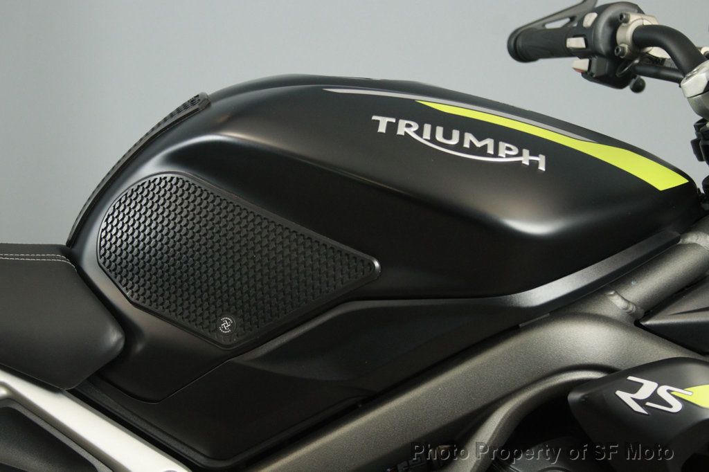 2022 Triumph Street Triple RS 1 Owner, 318 Miles - 23006927 - 34