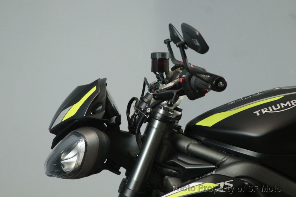 2022 Triumph Street Triple RS 1 Owner, 318 Miles - 23006927 - 6