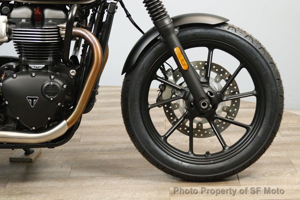 2022 Triumph Street Twin One Owner, 2487Miles - 23032257 - 13