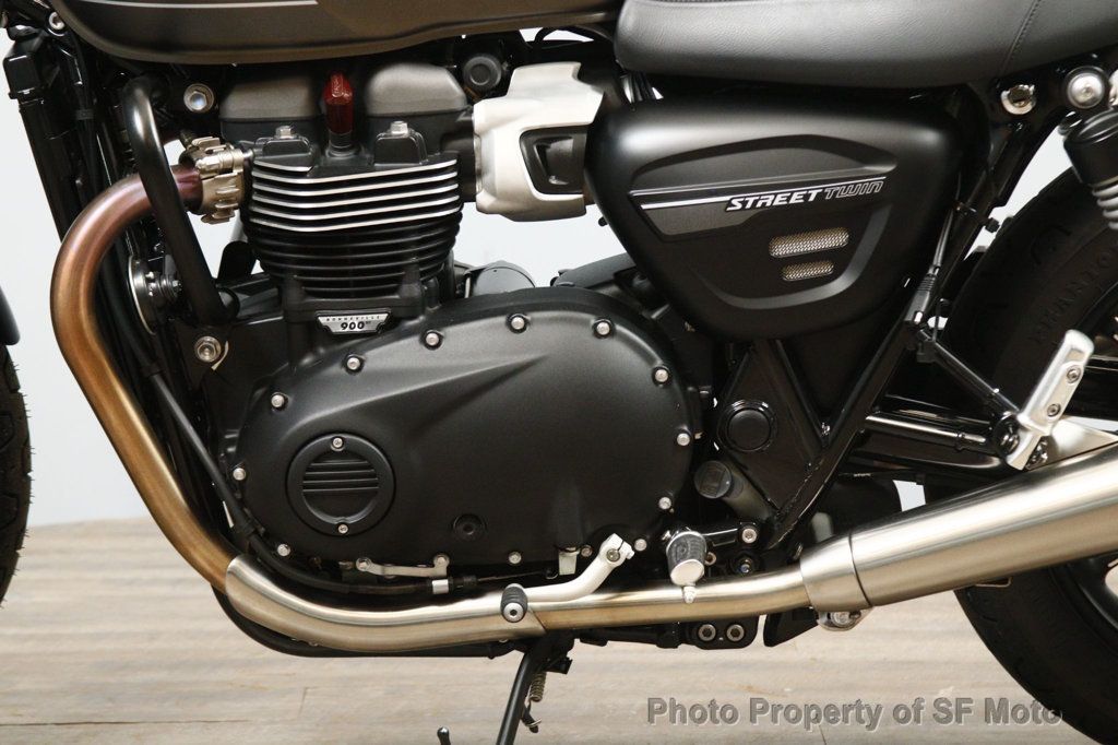 2022 Triumph Street Twin One Owner, 2487Miles - 23032257 - 15