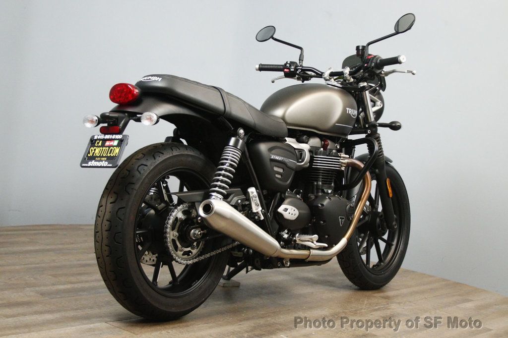 2022 Triumph Street Twin One Owner, 2487Miles - 23032257 - 32