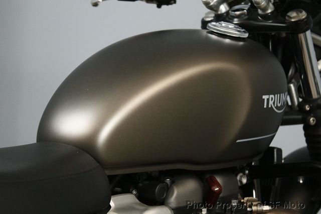 2022 Triumph Street Twin One Owner, 2487Miles - 23032257 - 38