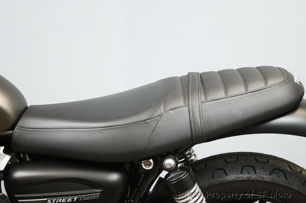 2022 Triumph Street Twin One Owner, 2487Miles - 23032257 - 43