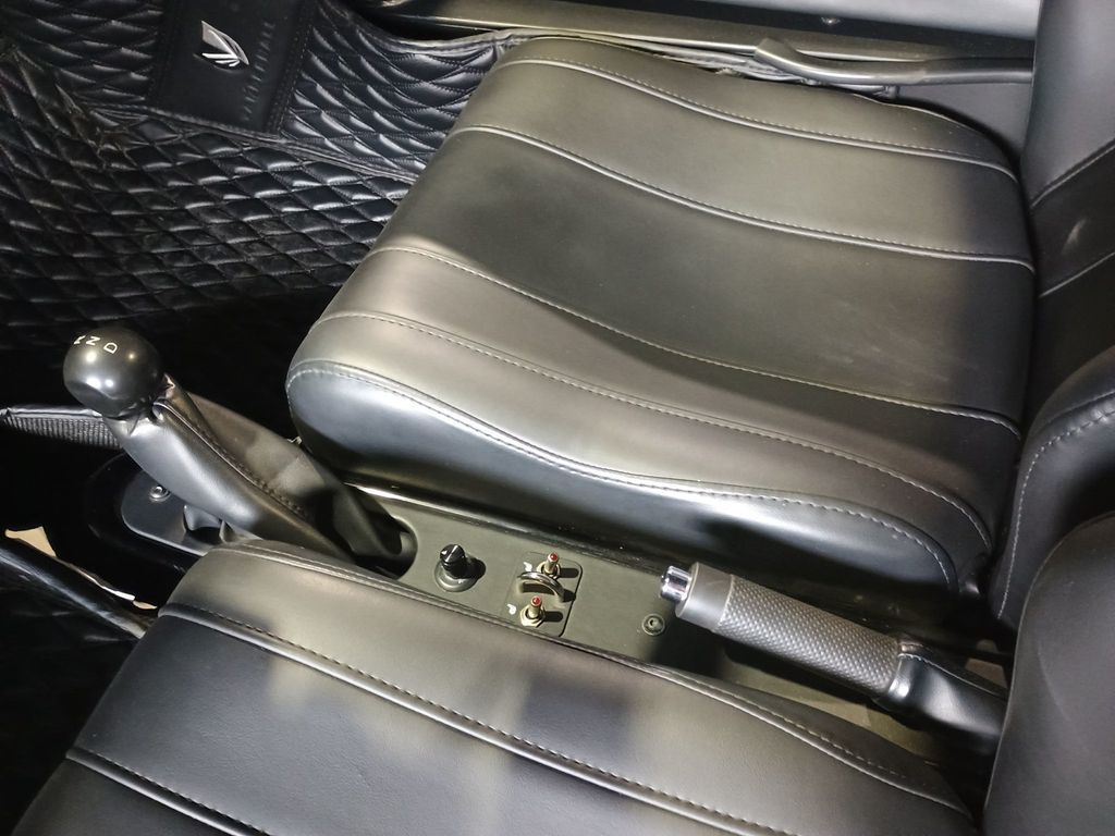 2022 Vanderhall Carmel Roadster 4197 Miles - 23014172 - 37