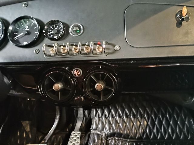 2022 Vanderhall Carmel Roadster 4197 Miles - 23014172 - 45